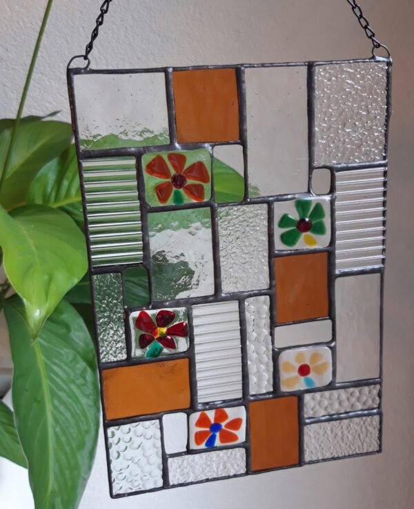 Raamhanger met bloemen glas
